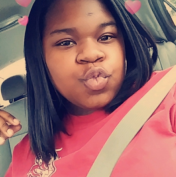 Meet your Posher, Jonlyn - Picture 1 of 1